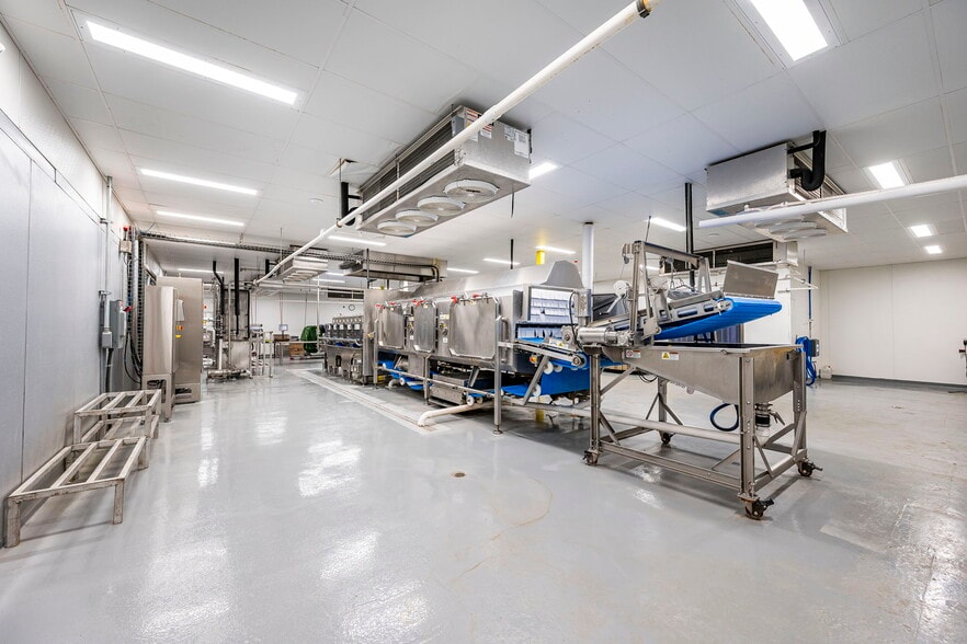 More Photos Of 1508 Brook Rd, Richmond Refrigeration Cold Storage For Sale