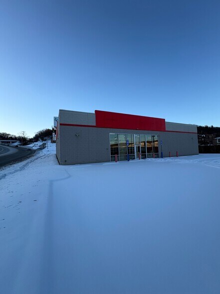 More Photos Of 201 N 7th St, Steubenville Freestanding For Sale