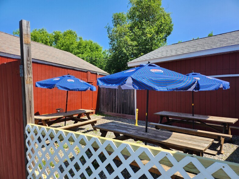 More Photos Of 181 Waterville Rd, Belfast Restaurant For Lease