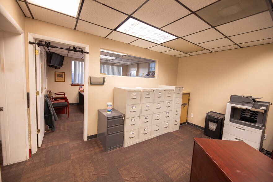 More Photos Of 6025 N Dale Mabry Hwy, Tampa Storefront Retail Office For Lease