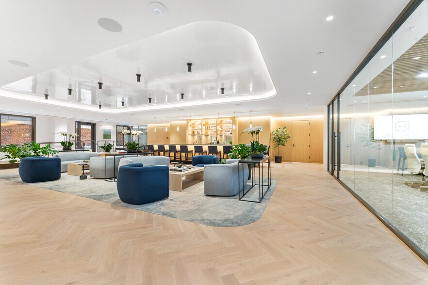 More Photos Of 43-45 E 53rd St, New York Office For Sale