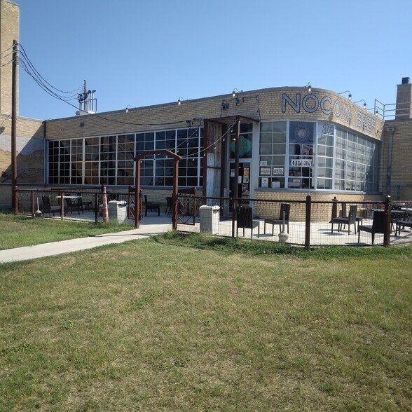 More Photos Of 901 E Highway 82, Nocona Manufacturing For Sale