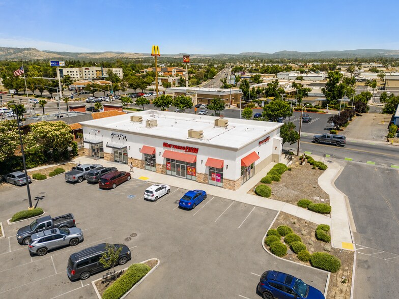 More Photos Of 375 Oro Dam Blvd E, Oroville Freestanding For Sale