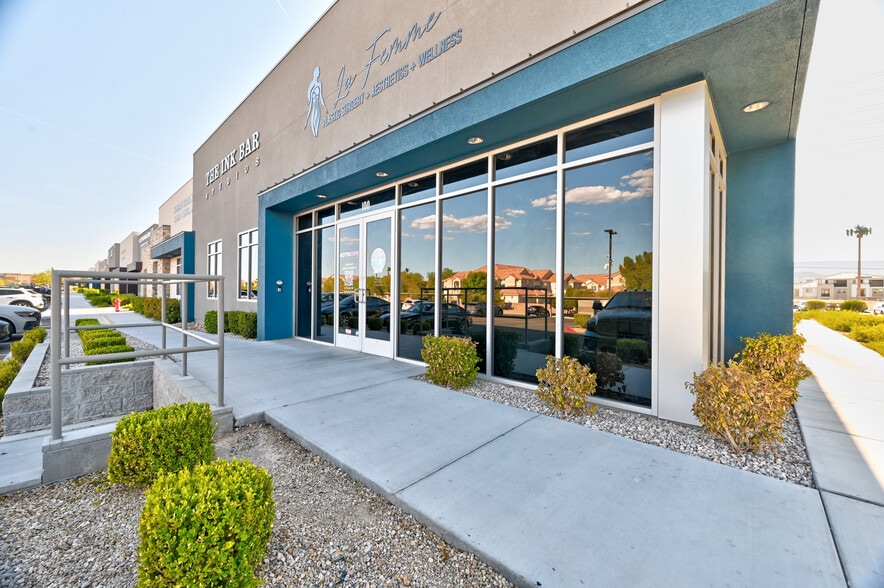 More Photos Of 5770 S Durango Dr, Las Vegas Medical For Sale