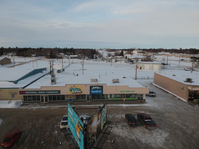More Photos Of 87 Broadway St W, Yorkton Storefront For Sale
