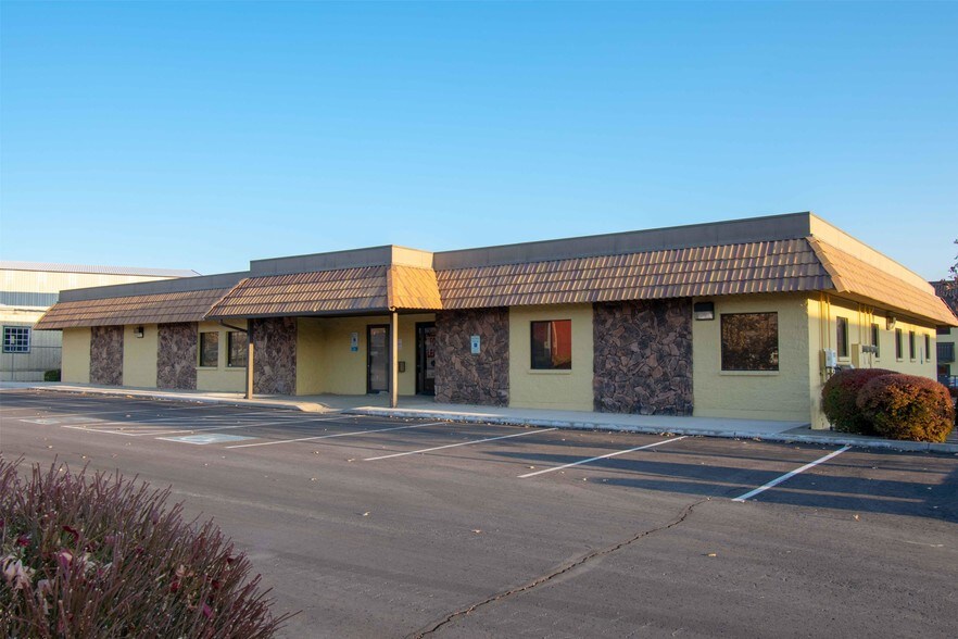More Photos Of 5819 Sheep Dr, Carson City Office For Lease