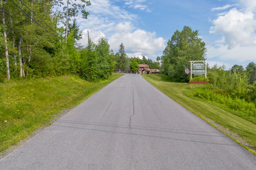 More Photos Of 6 Abroad Rd, West Dover Hotel For Sale