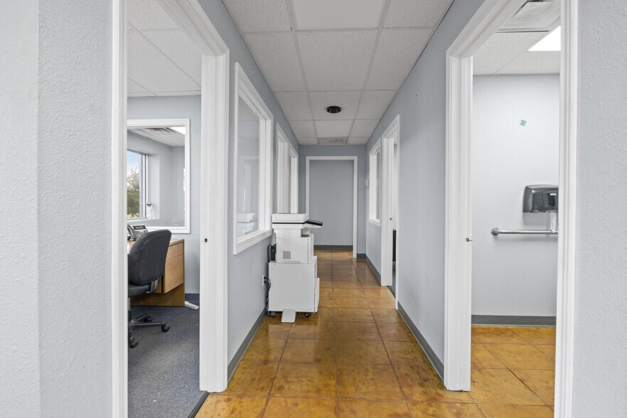 More Photos Of 2300 W Ferguson Rd, Mount Pleasant Freestanding For Lease