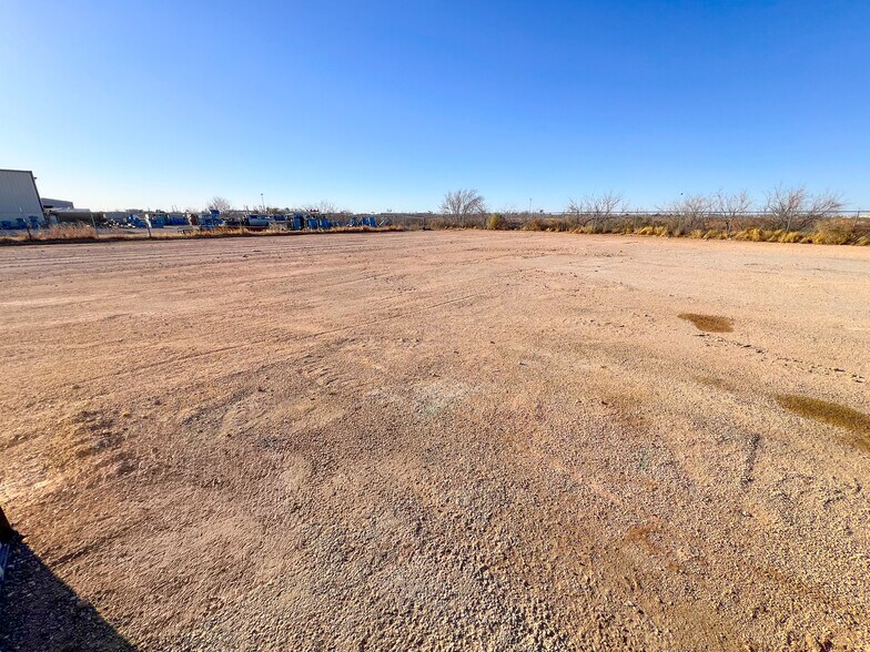 More Photos Of 12620 W County Road 133, Odessa Warehouse For Lease