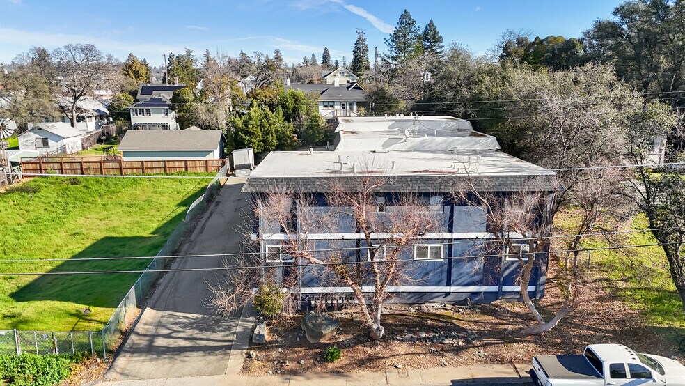 More Photos Of 163 Pleasant Ave, Auburn Apartments For Sale