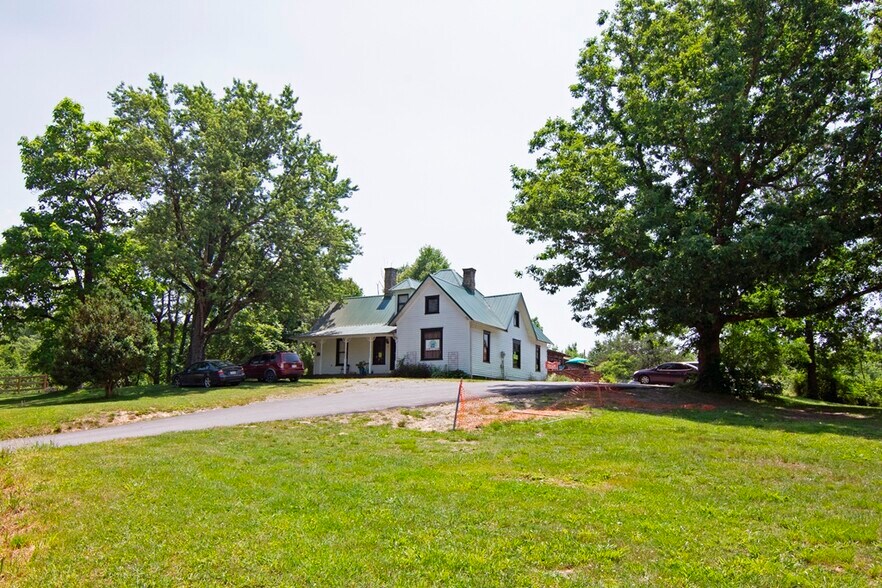 More Photos Of 211 Oscar White rd, Lansing Land For Sale