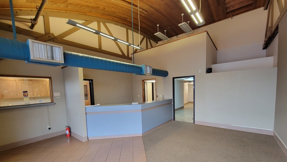 More Photos Of 1106 Douglas St, Longview Medical For Sale