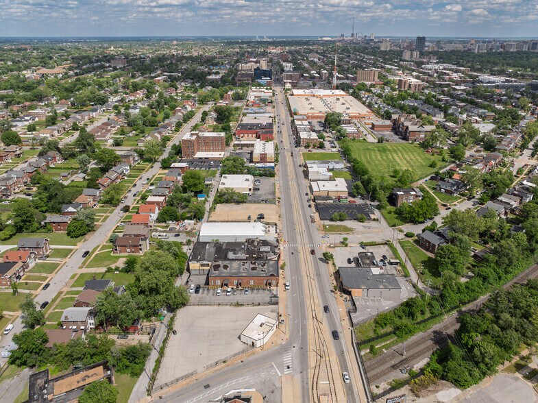 More Photos Of 5951 Delmar Blvd, Saint Louis Freestanding For Sale