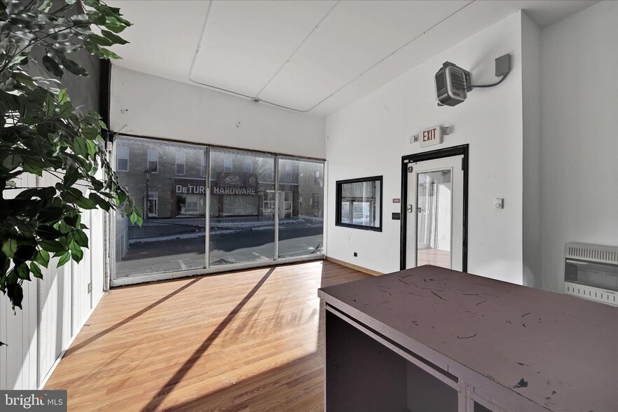More Photos Of 325 W Main St, Kutztown Storefront Retail Residential For Lease