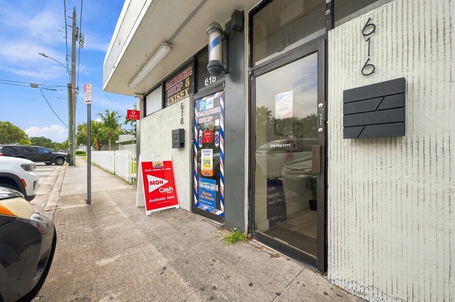 More Photos Of 610-618 NE 124th St, North Miami Office For Sale