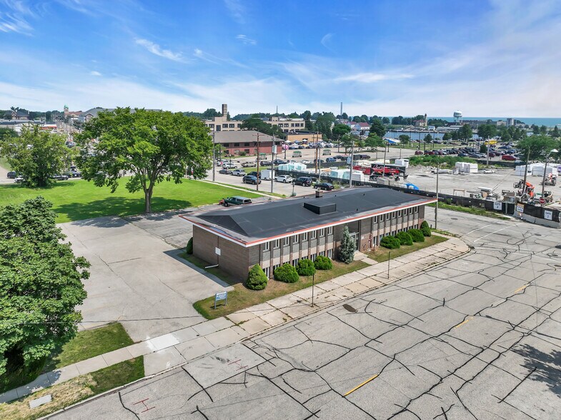 More Photos Of 800 55th St, Kenosha Skilled Nursing Facility For Sale