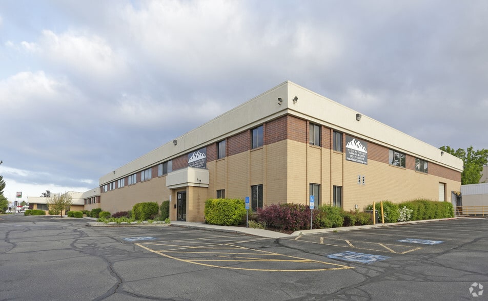 More Photos Of 85 Eastbay Blvd, Provo Storefront For Lease