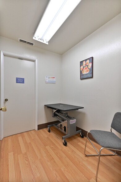 More Photos Of 382 CA-4, Murphys Office For Sale