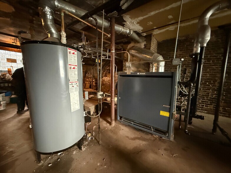 More Photos Of 1901 W Garfield Blvd, Chicago Apartments For Sale