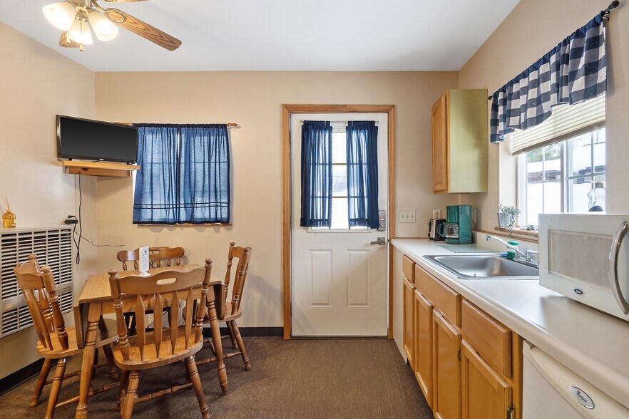 More Photos Of 596 Main St, Sterling Storefront Retail Office For Sale