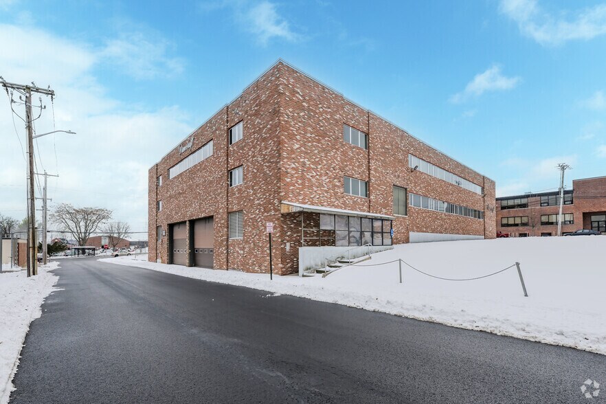 More Photos Of 703 Allens Ave, Providence Office For Sale