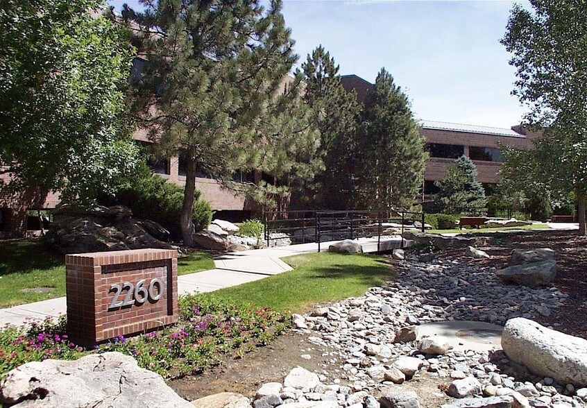 More Photos Of 2260 S Xanadu Way, Aurora Office For Lease