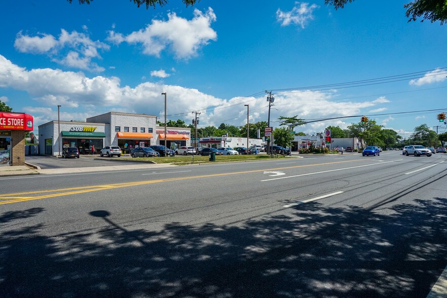 More Photos Of 987-989 Atlantic Ave, Baldwin Storefront For Sale