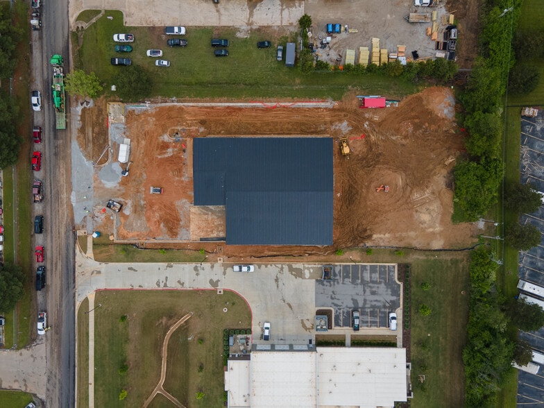 More Photos Of 595 Kawneer dr, Springdale Warehouse For Sale