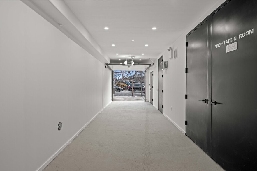 More Photos Of 41 Summit St, Brooklyn Apartments For Sale