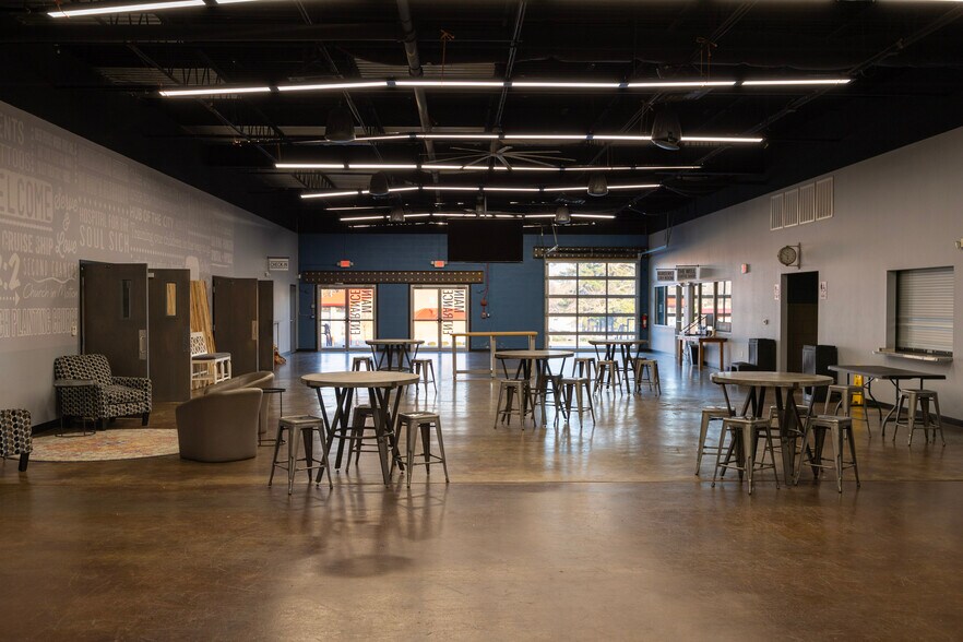 More Photos Of 1122 S 2nd St, Cabot Industrial For Sale