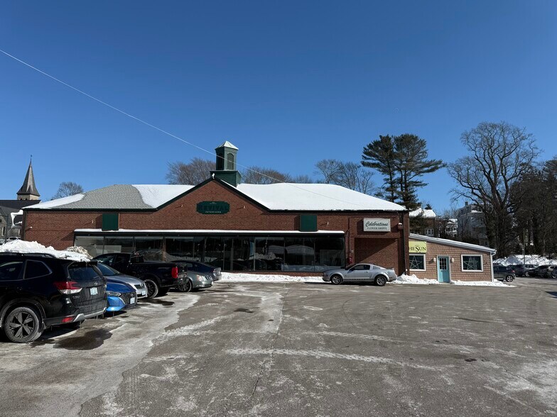 More Photos Of 98 Main St, Westerly General Retail For Lease