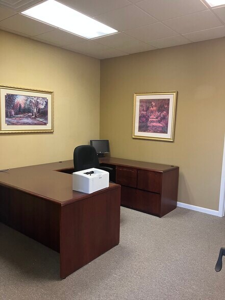 More Photos Of 16853 E Palisades Blvd, Fountain Hills Office For Lease
