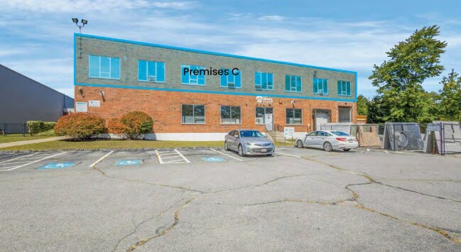 More Photos Of 5 Waltham St, Wilmington Warehouse For Lease