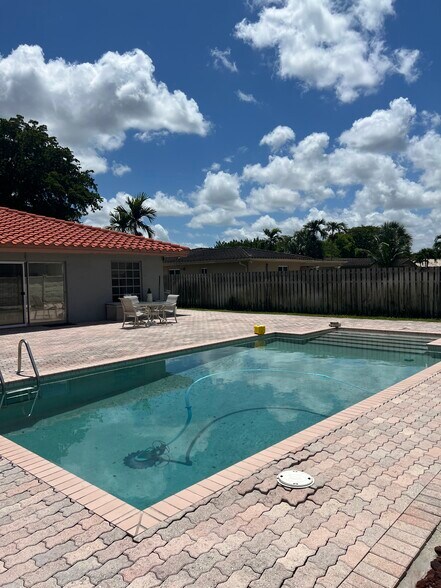 More Photos Of 3310 NW 90th Ave, Coral Springs Multifamily For Sale