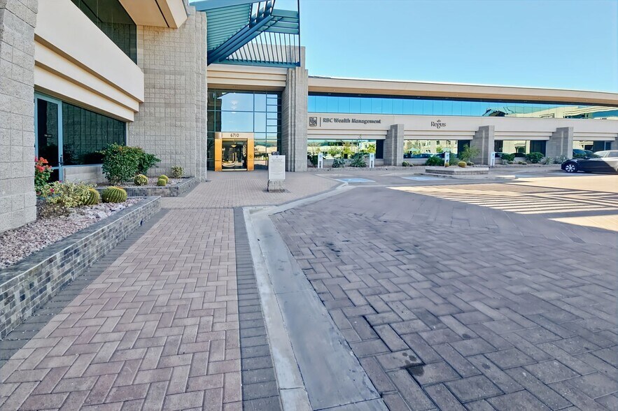 More Photos Of 6710 N Scottsdale Rd, Scottsdale Coworking Space