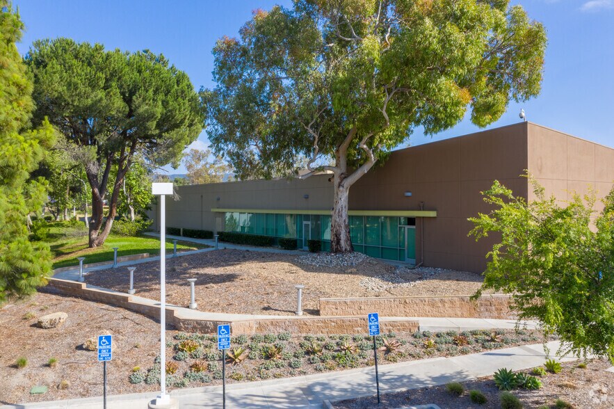 More Photos Of 1535 Rancho Conejo Blvd, Thousand Oaks Unknown For Lease