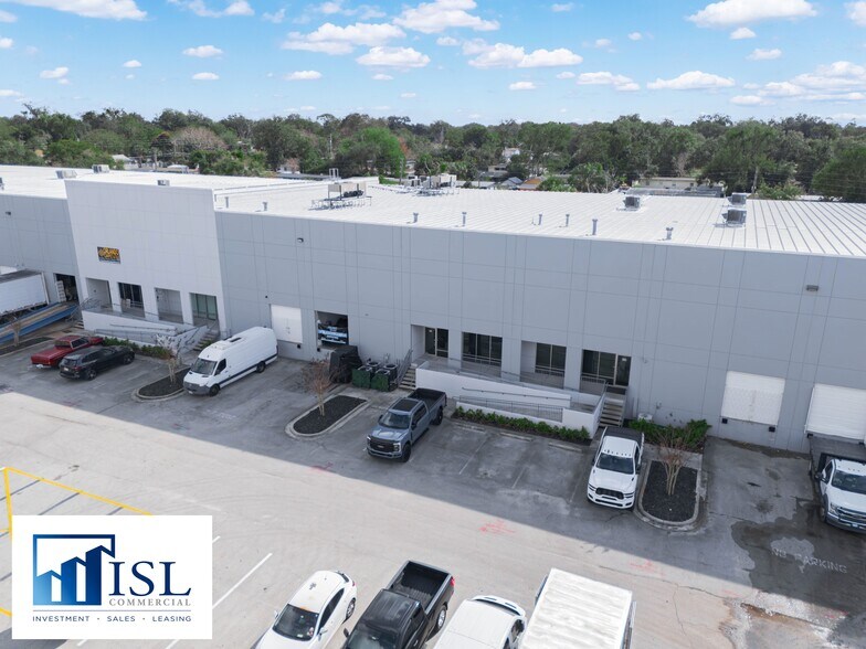 More Photos Of 1700 35th St, Orlando Warehouse For Lease