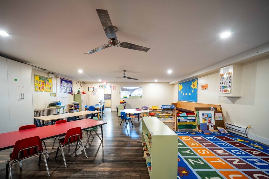 More Photos Of 45768 Hocking Av, Chilliwack Daycare Center For Sale