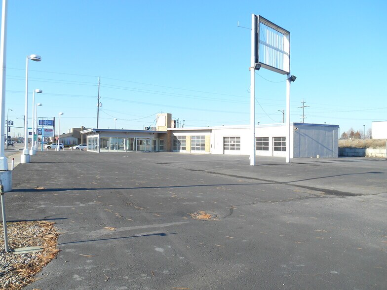 More Photos Of 5901 E Sprague Ave, Spokane Valley Auto Dealership For Lease
