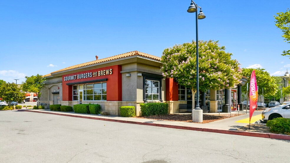 More Photos Of 2385 Sand Creek Rd, Brentwood Restaurant For Sale