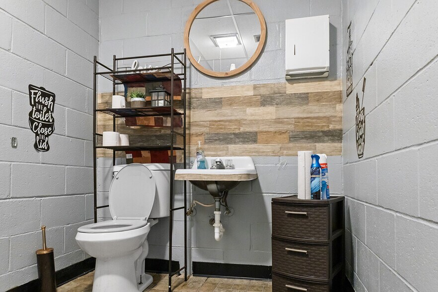 More Photos Of 6001 Buena Vista Rd, Columbus Religious Facility For Sale