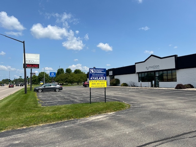 Primary Photo Of 920 N Westhill Blvd, Appleton Freestanding For Lease