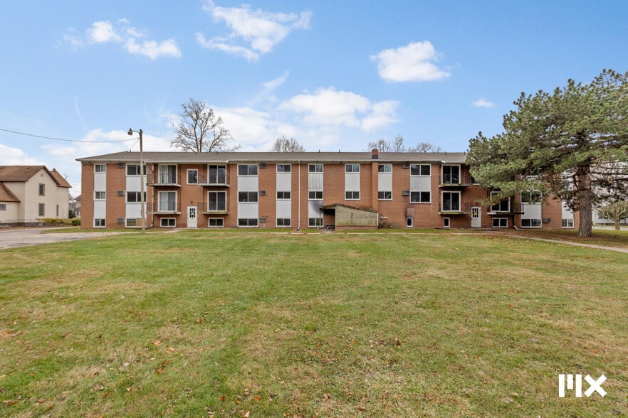 More Photos Of 100 Taylor St, Coldwater Apartments For Sale