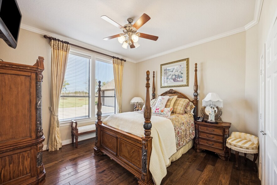 More Photos Of 16372 Highway 6, Navasota Specialty For Sale