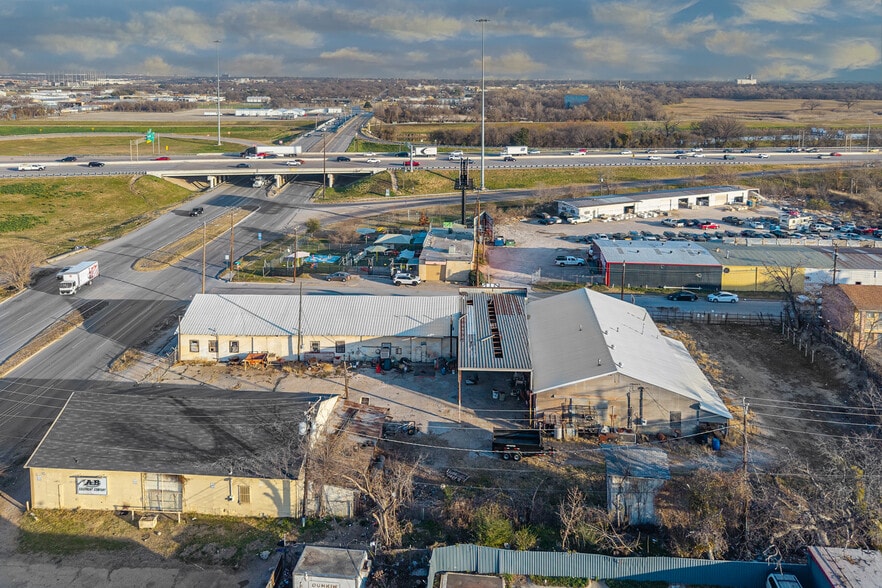 More Photos Of 1808 Bomar Ave, Fort Worth General Retail For Sale