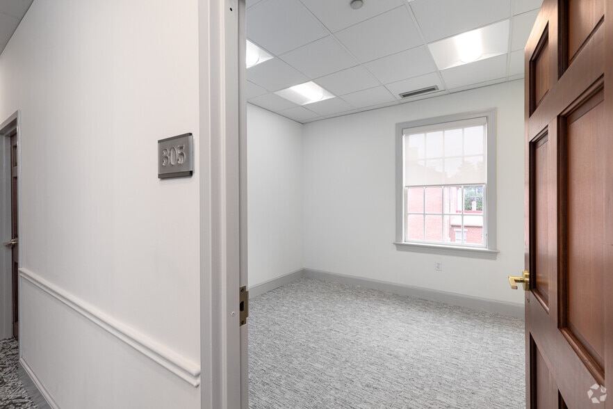 Photo of 3rd Floor Ste 305