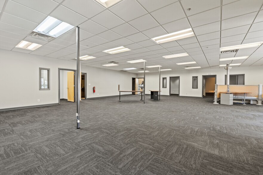 More Photos Of 1682-1688 W 820 N, Provo Office For Lease