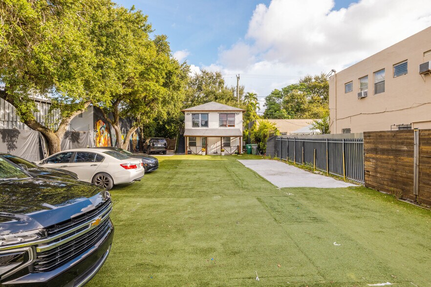 More Photos Of 279 NW 54th St, Miami Flex For Sale