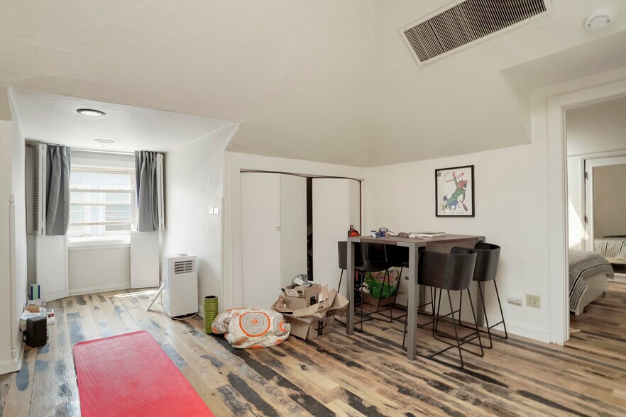 More Photos Of 1439 Detroit St, Denver Apartments For Sale