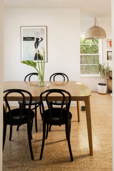 More Photos Of 608 Westminster Ave, Venice Apartments For Sale